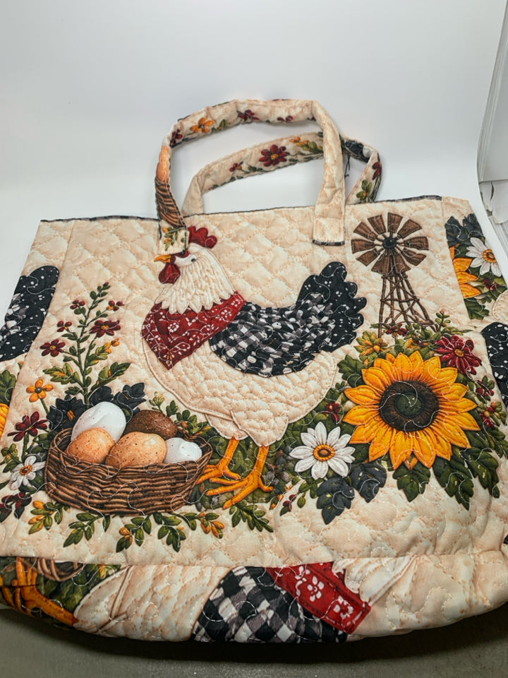 NWT QUILTED ZYQOL CHICKEN W/ BANDANA EFFS & SUNFLOWERS.