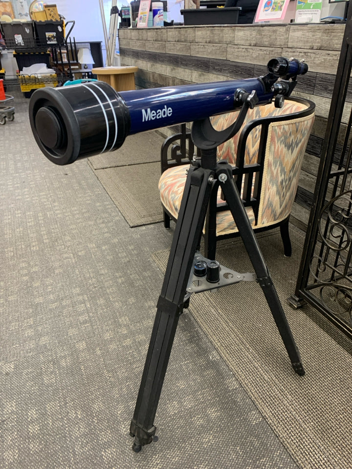 NAVY BLUE MEADE 227 TELESCOPE.