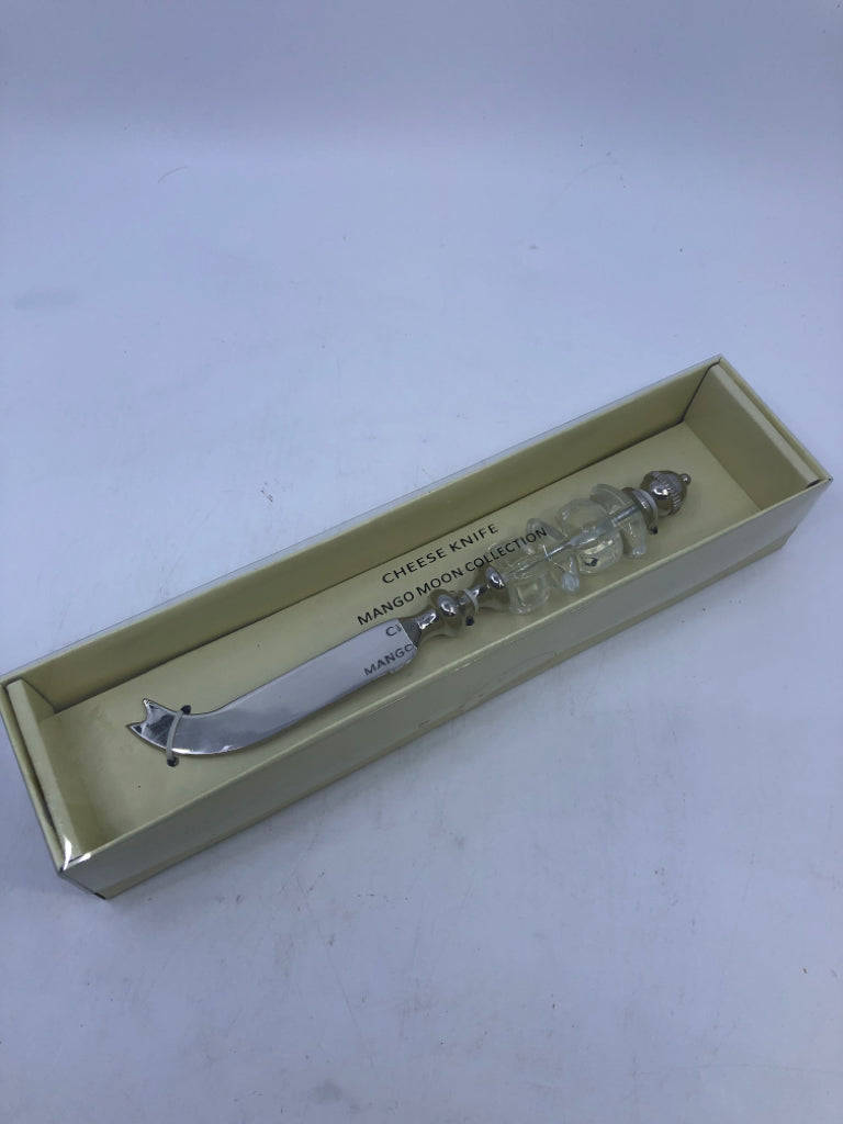 NIB SILVER CLEAR BUBBLE GLASS CHEESE KNIFE.