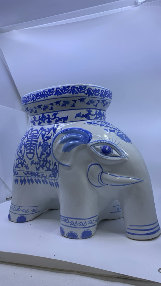 WHITE/BLUE LARGE CERAMIC ELEPHANT.