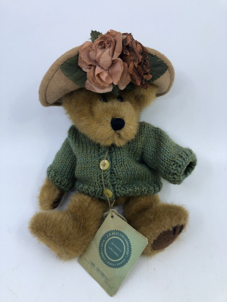 BOYDS BEAR MRS TRUMBULL IN HAT