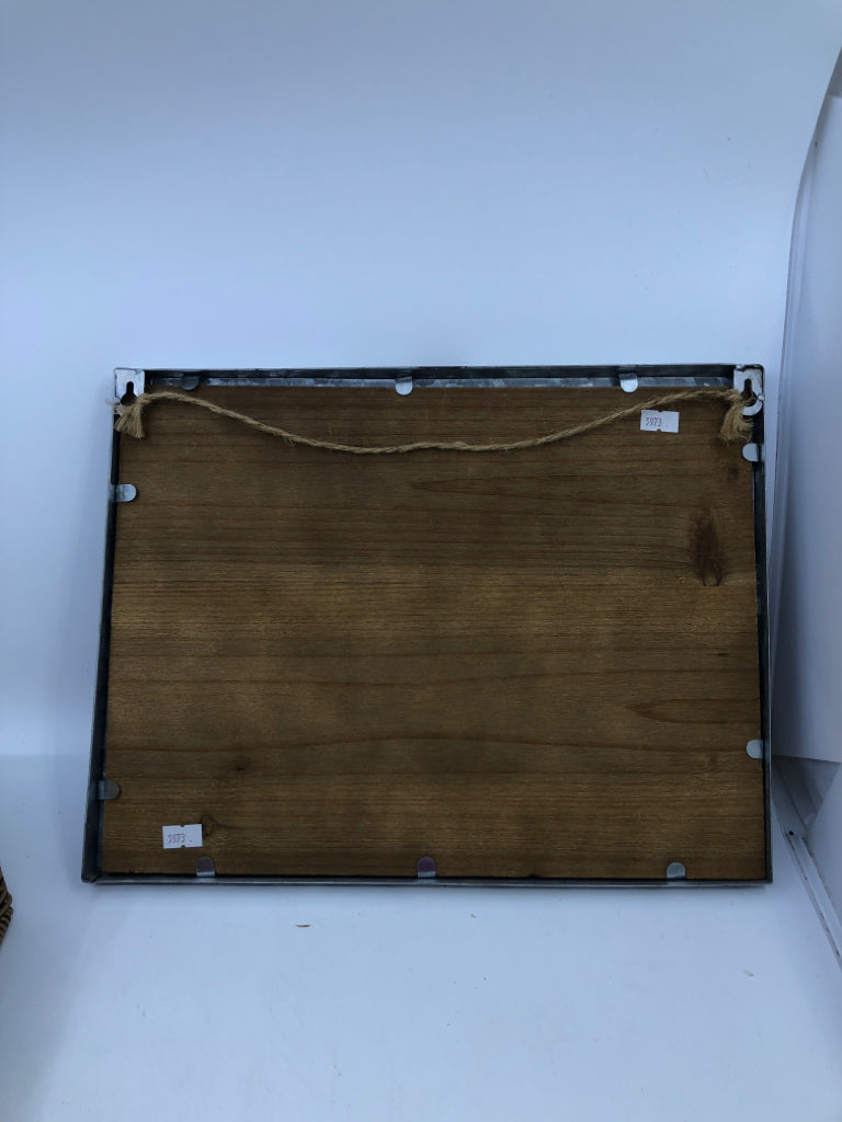 WOOD GARDENS SIGN W METAL.