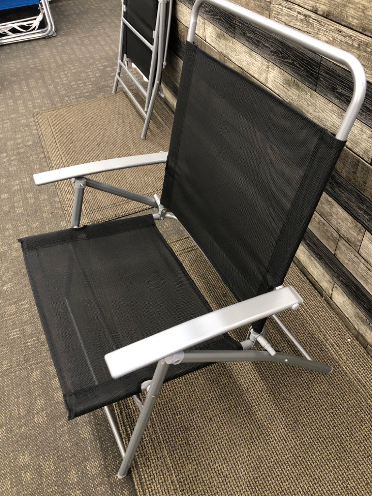 BLACK MESH FOLDING OUTDOOR CHAIR.