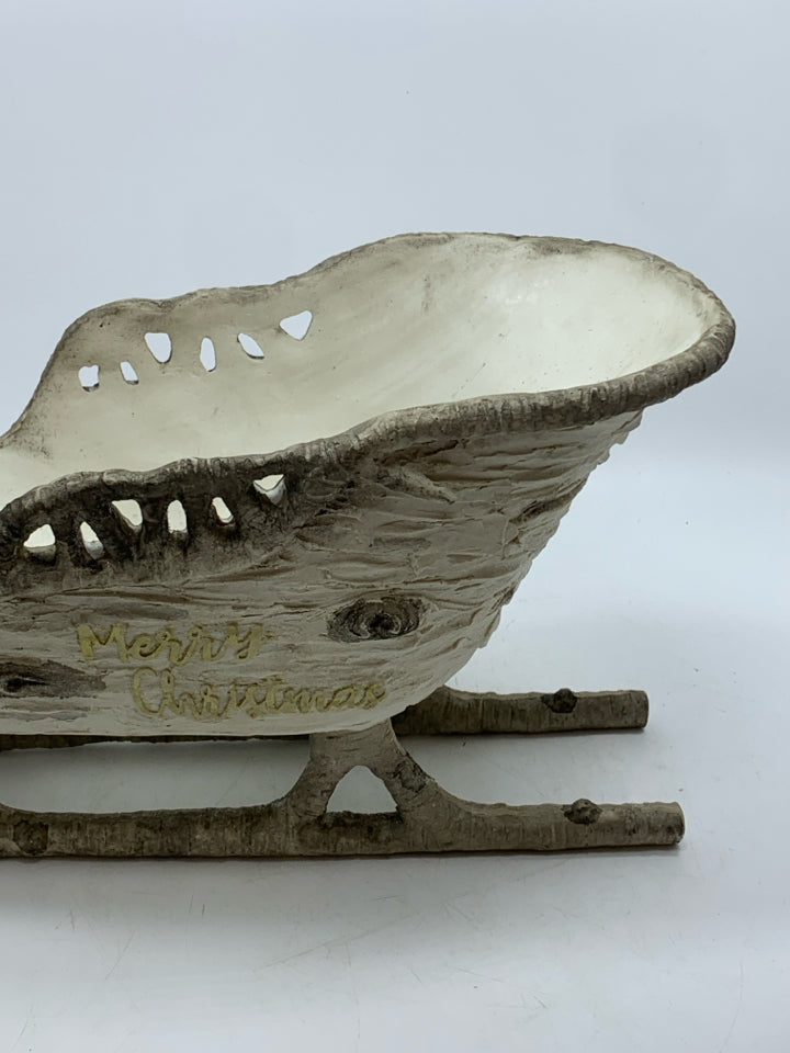 RESIN MERRY CHRISTMAS SLEIGH.