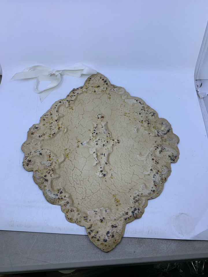 METAL CREAM WALL ART THICK RUSTIC PAINTED LOOK.