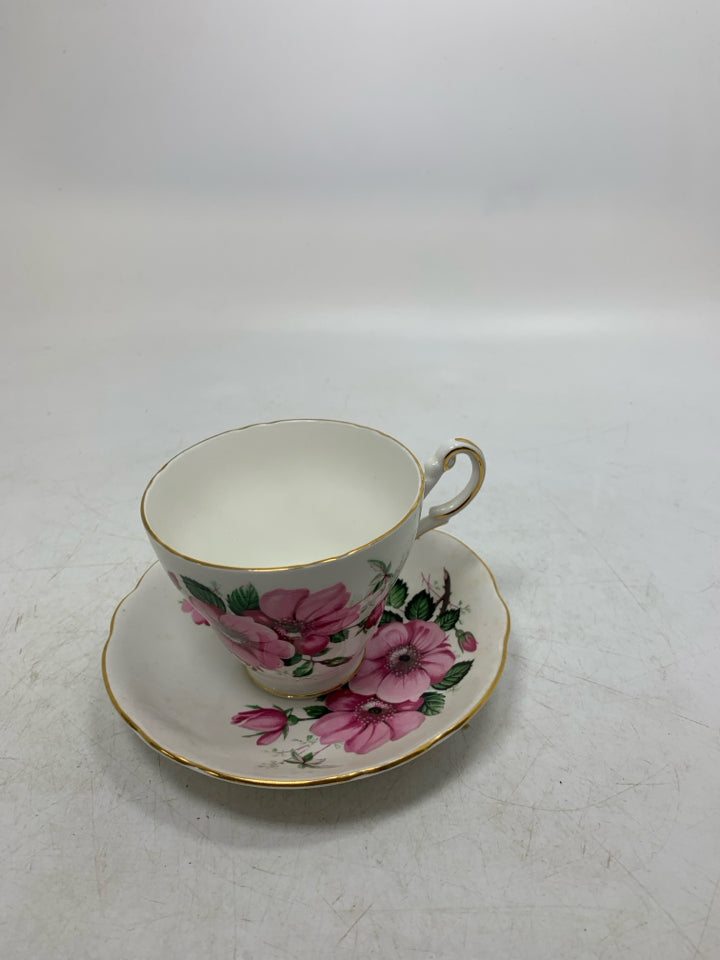 DARK PINK FLOWERS TEACUP.