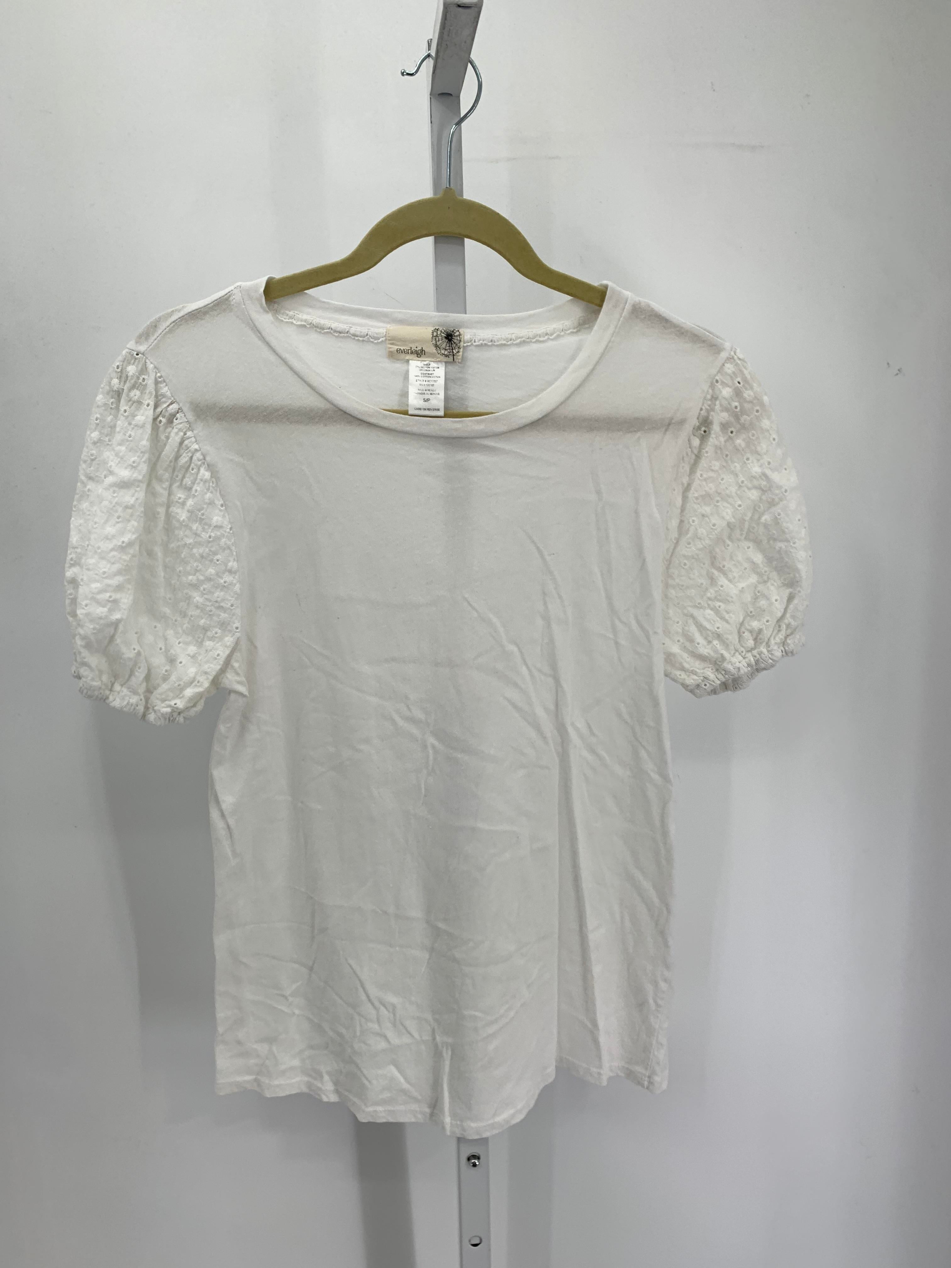 Everleigh Size Small Misses Short Sleeve Shirt