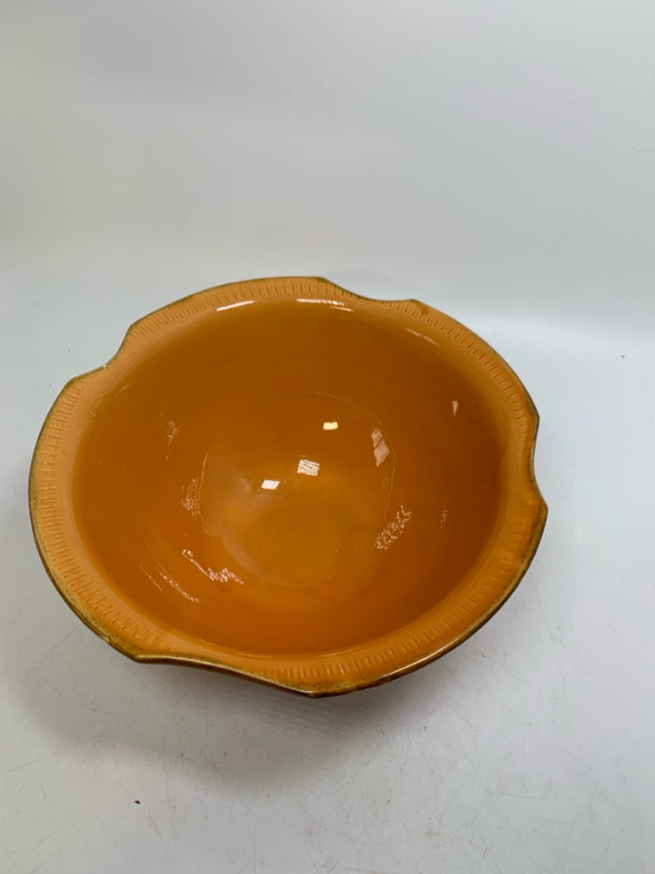 CERAMIC MIXING BOWL MADE IN ITALY.