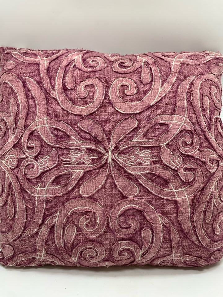 PURPLE SCROLL TEXTURE ACCENT PILLOW.
