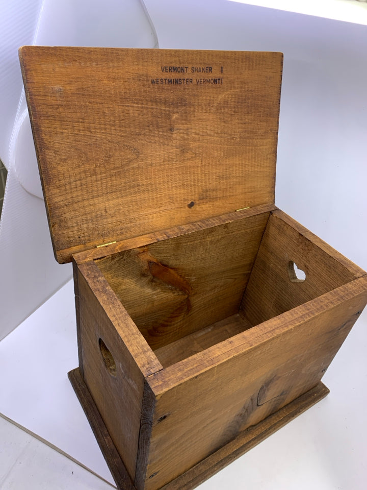 DARK WOOD BREAD/ STORAGE BOX W HEART DETAIL.