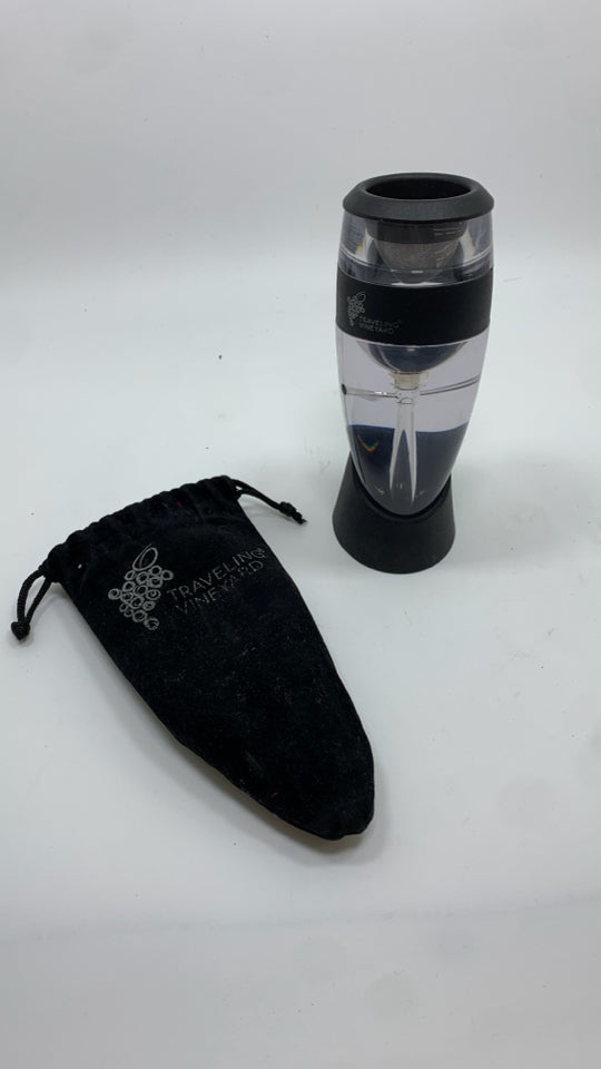 3PC TRAVELLING VINEYARD WINE AERATION KIT.