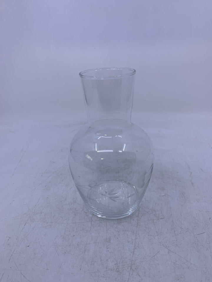 ETCHED FLOWER BUD VASE.
