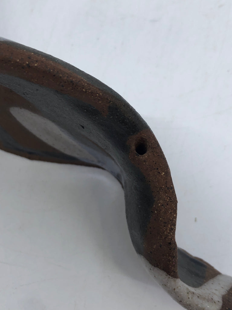 POTTERY FREE FORM INCENSE HOLDER WHITE,BLUE,BLACK DRIP GLAZE.