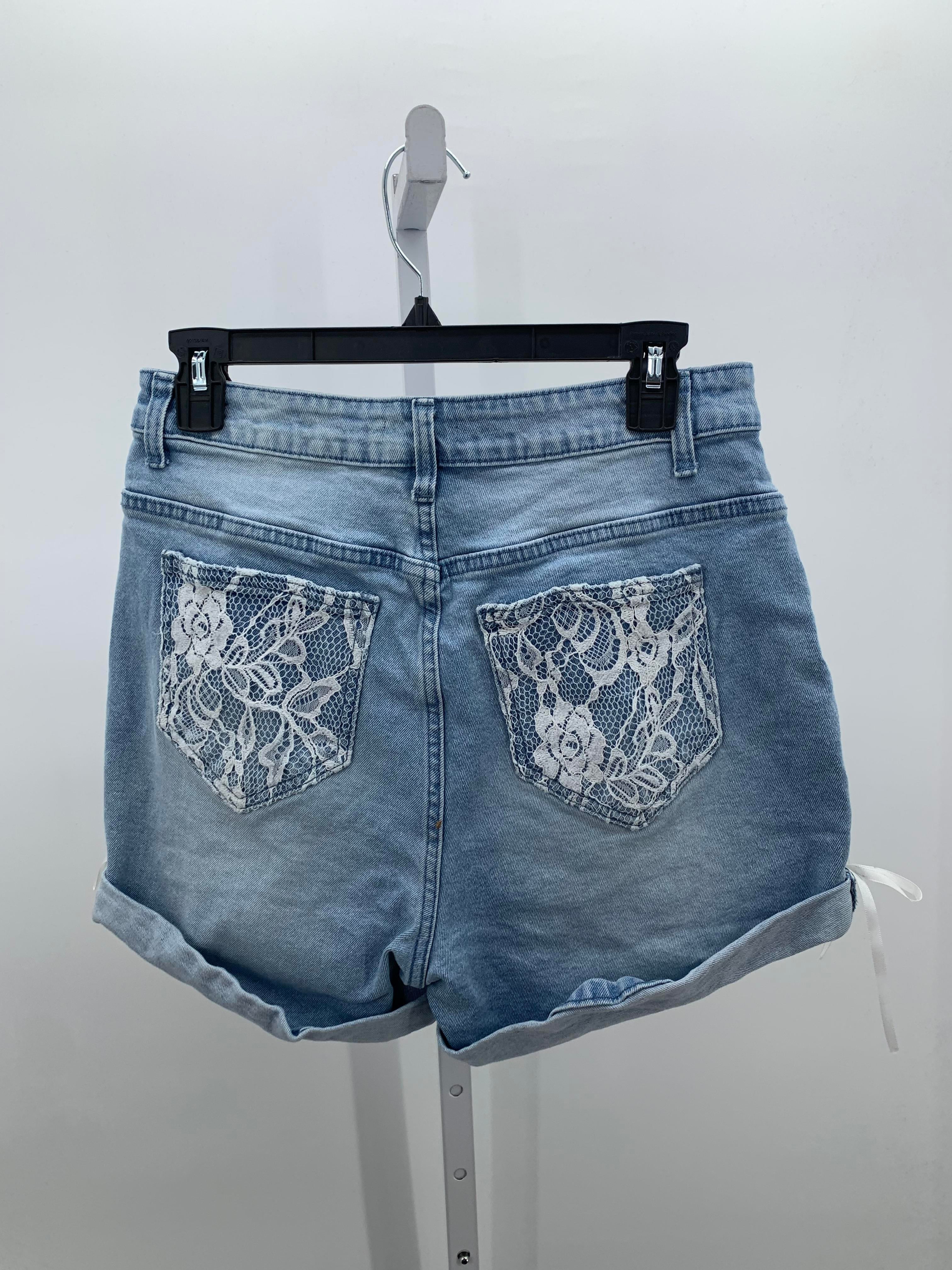 Hot Topic Size 9 Juniors Shorts