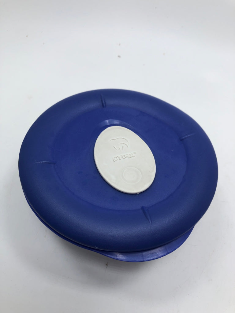 GLASS DISH W/BLUE VENT LID.