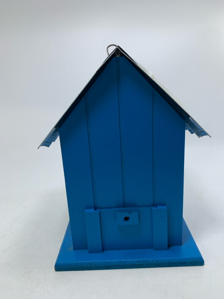 METAL ROOF WOOD BIRD HOUSE.