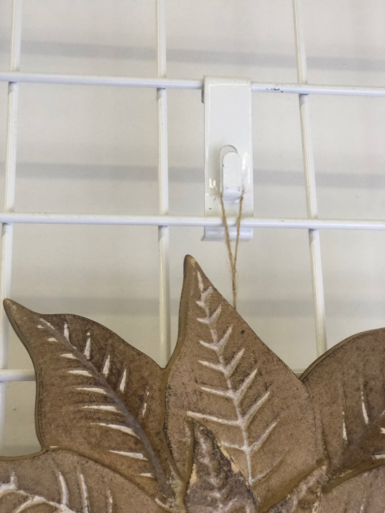 WOOD POINSETTIA WALL HANGING.
