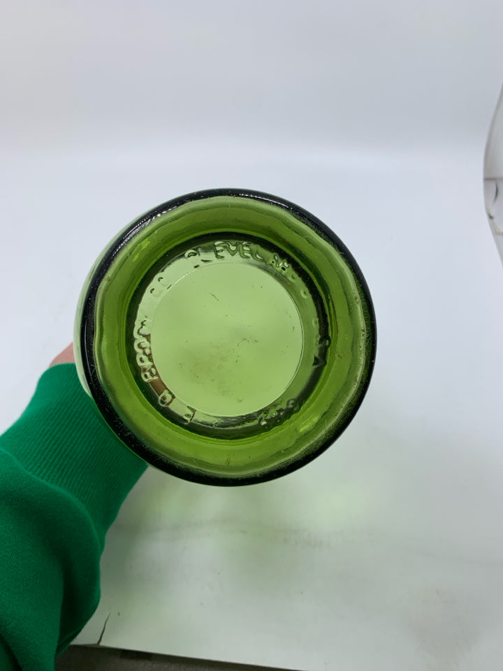 FOOTED GLASS VASE W/ RIBBED TOP.