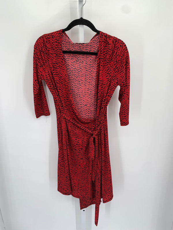 Size Small Misses 3/4 Sleeve Dress
