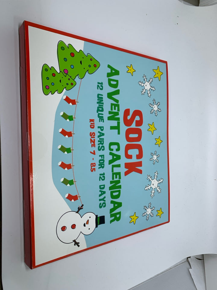 NIB 12 DAYS OF CHRISTMAS SOCKS KIDS ADVENT CALENDAR.