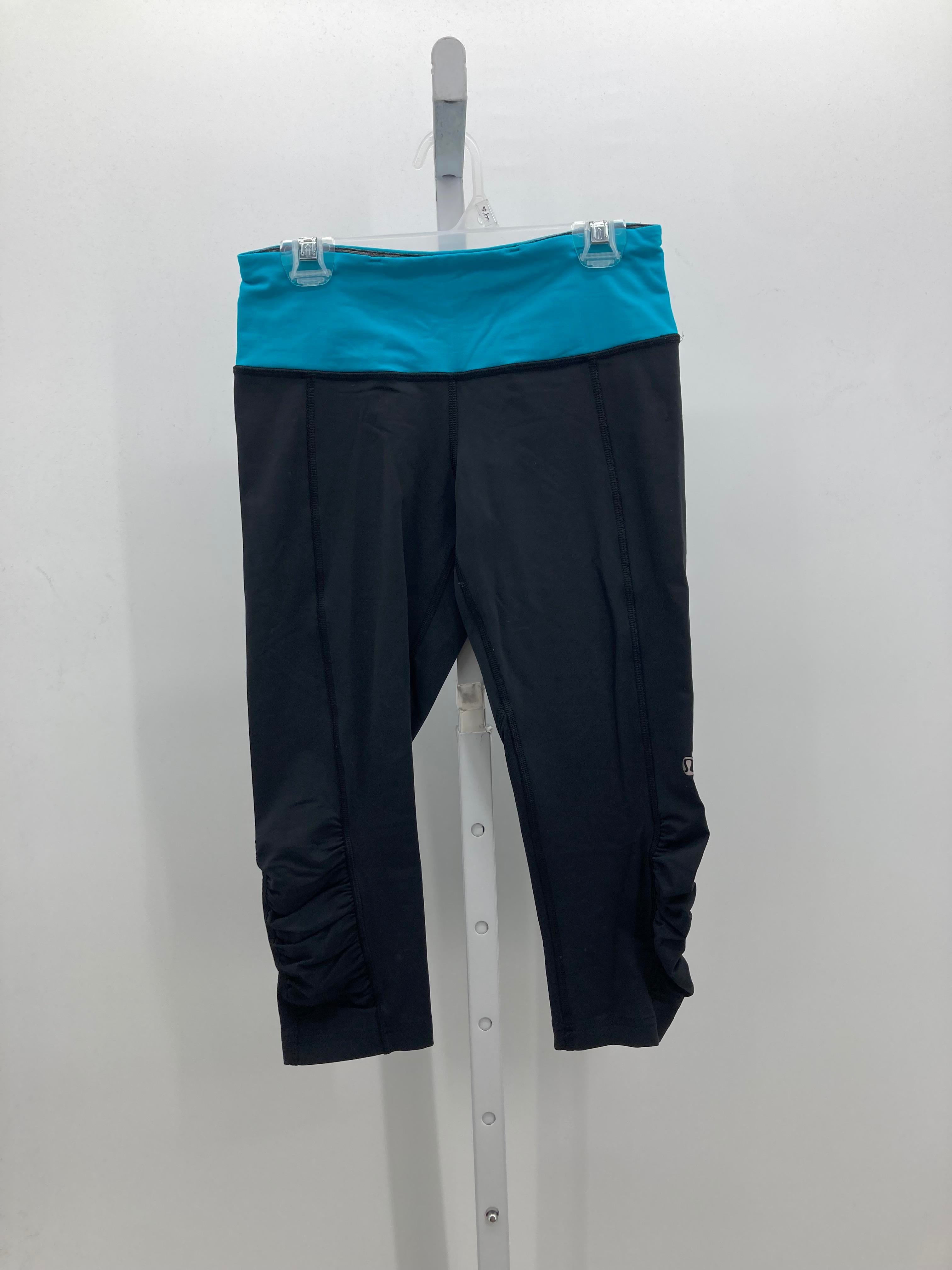 Lululemon Size 4 Misses Capri Pants