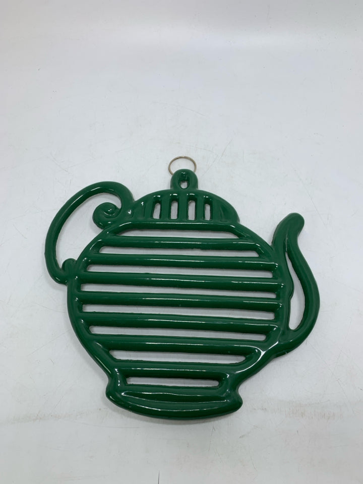 METAL TEAPOT TRIVET.