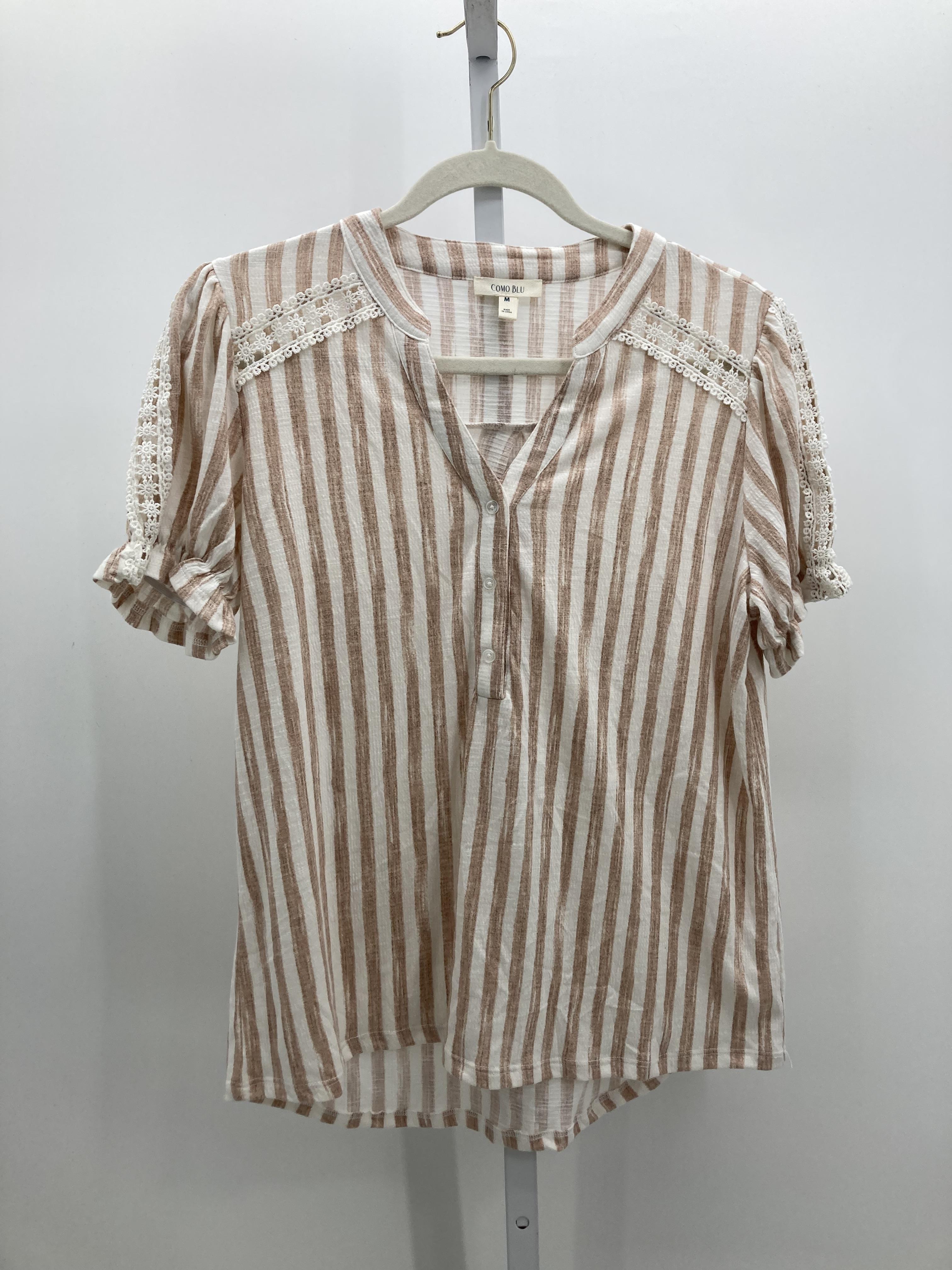 Size Medium Misses Short Sleeve Shirt