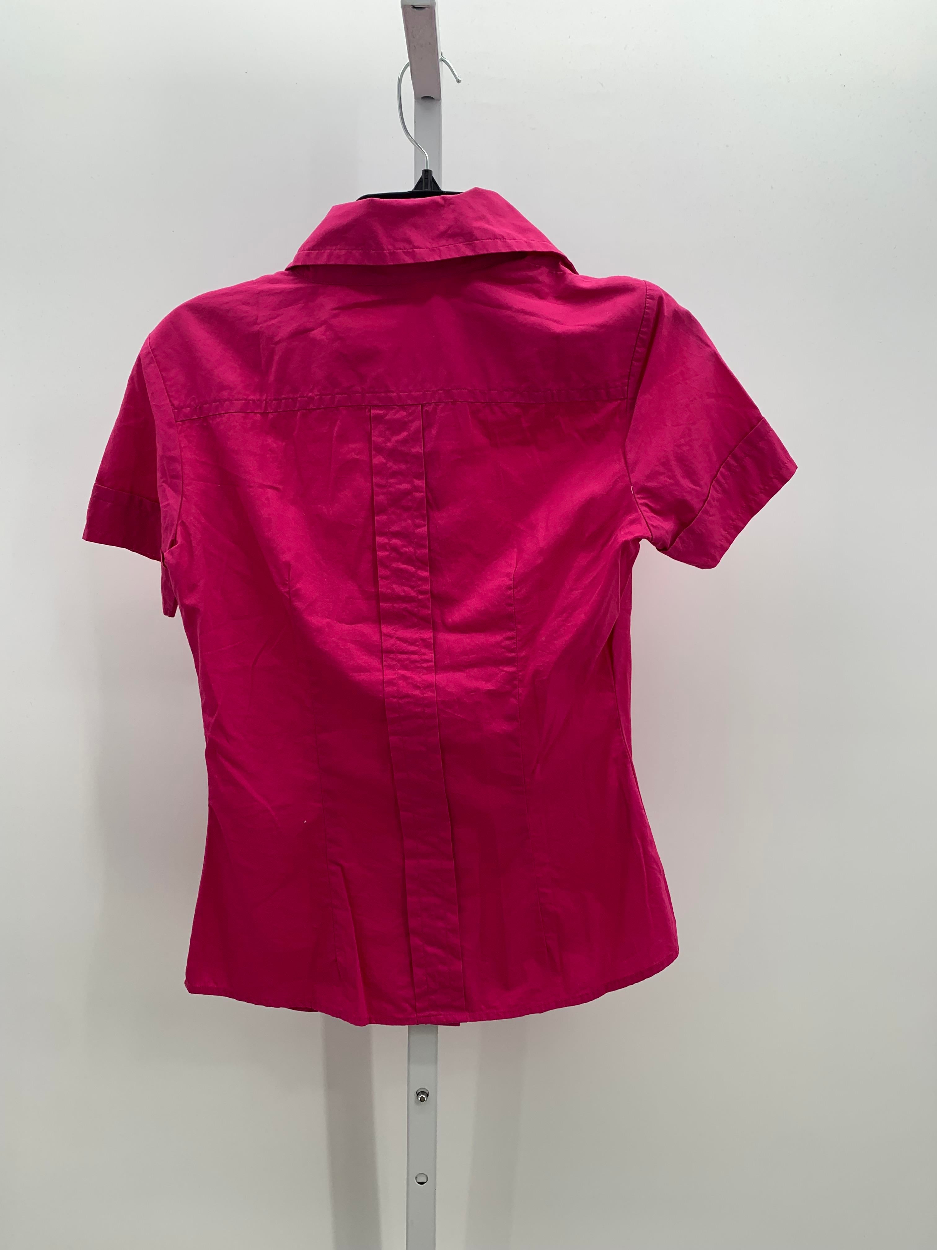 Size Small Misses Short Sleeve Shirt