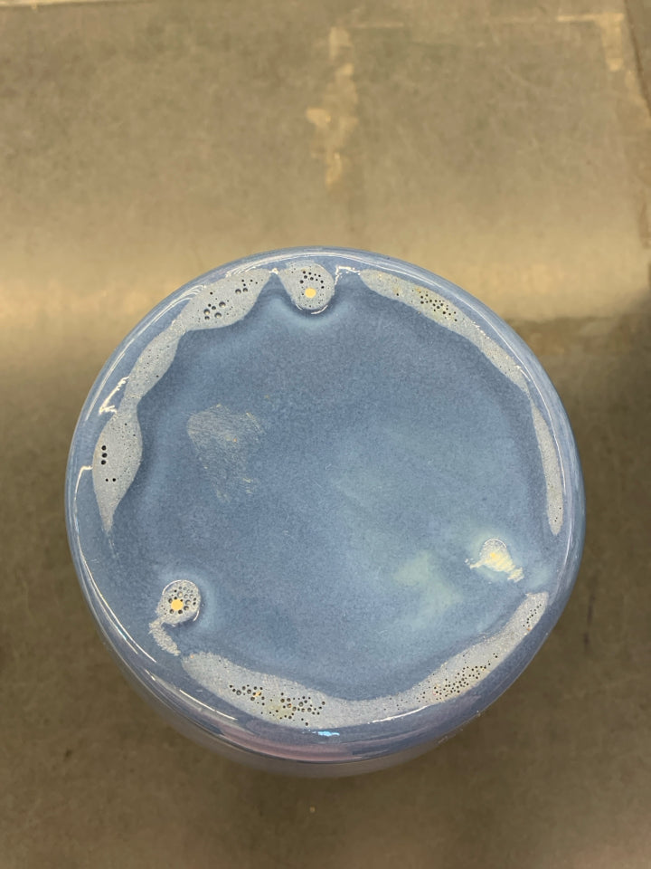 LARGE BLUE CERAMIC VASE.