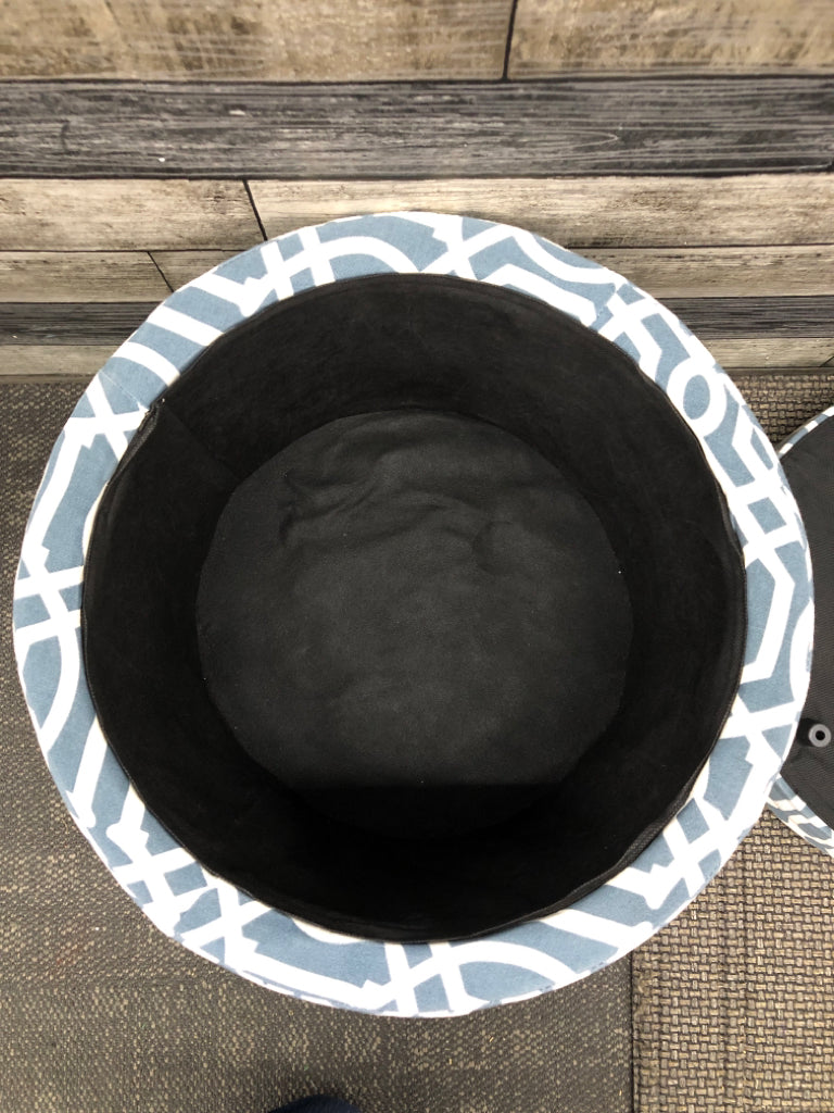BLUE AND WHITE STORAGE OTTOMAN.
