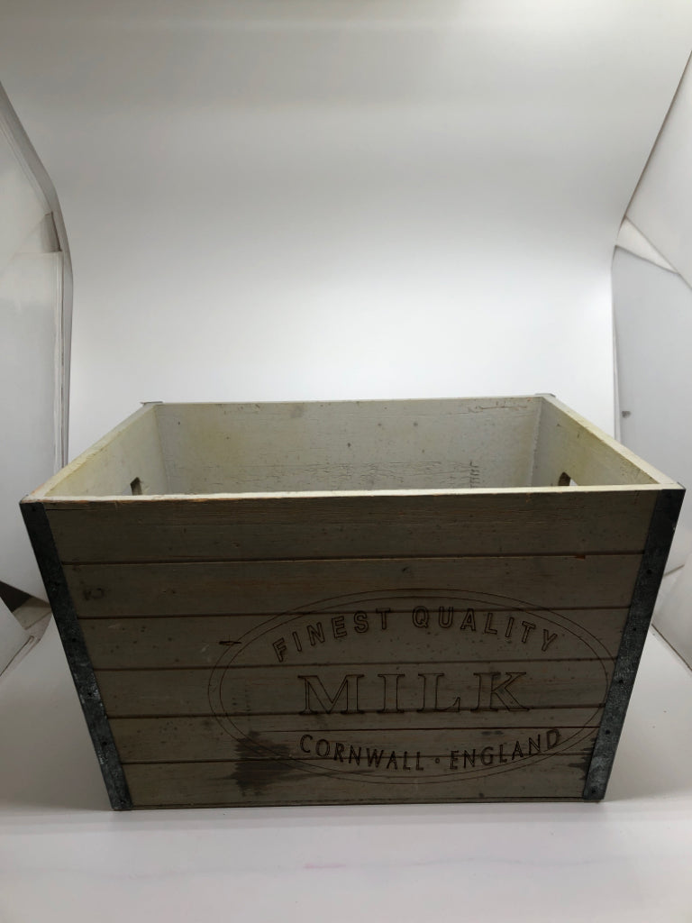 "MILK" DECORATIVE DISTRESSED WOODEN STORAGE CRATE.