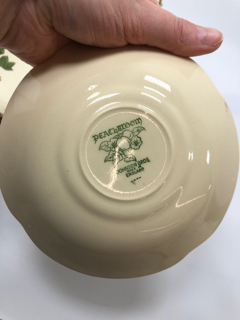50PC PEACH BLOOM DINNER SET SERVICE FOR 8+.