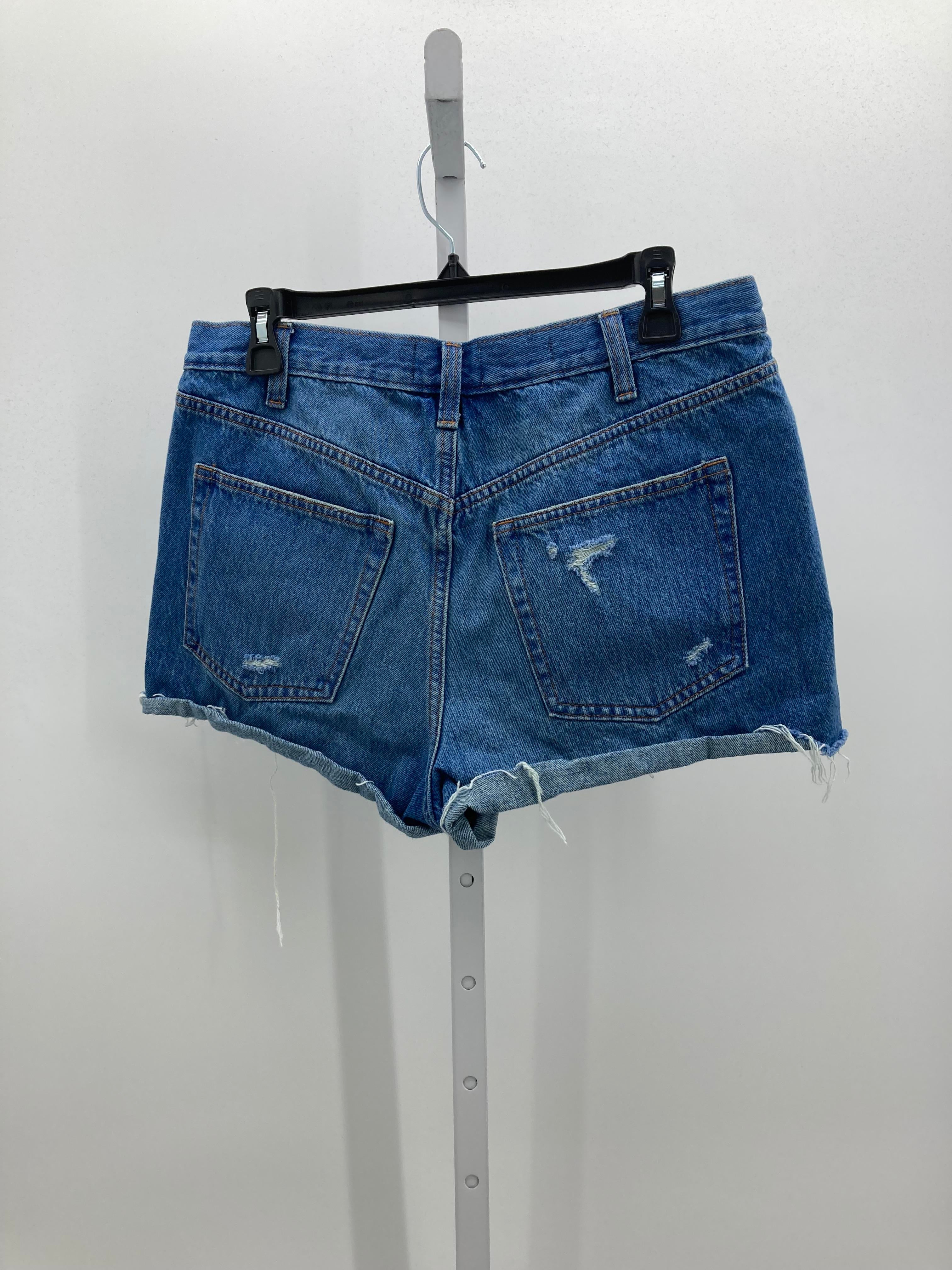 Universal Thread Size 12 Misses Shorts