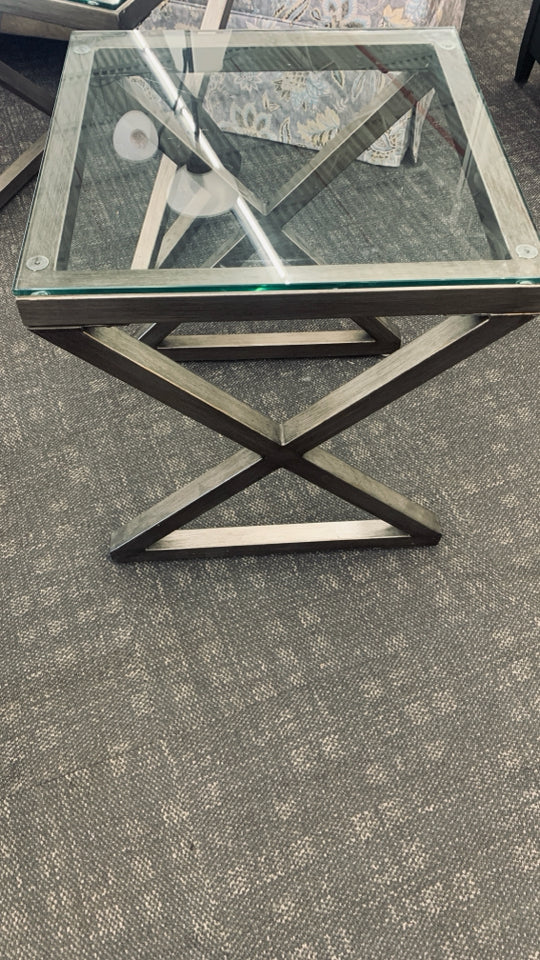 SILVER METAL SQUARE GLASS END TABLE.