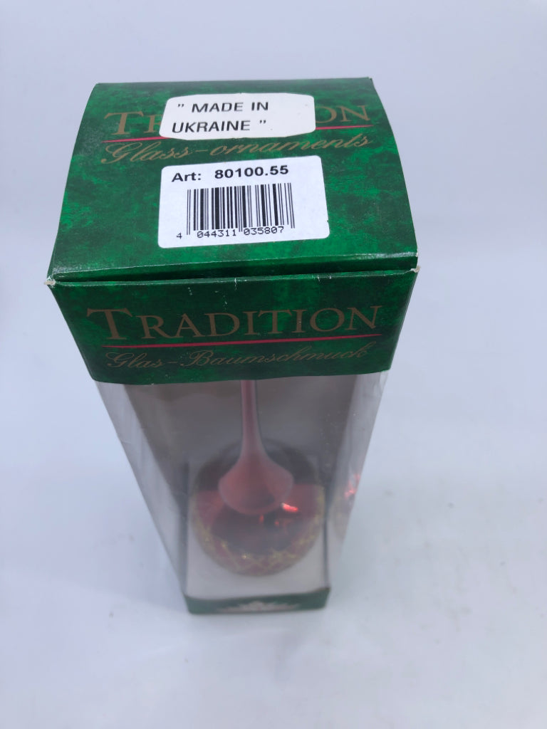 NIB GLASS RED AND GOLD TREE TOPPER
