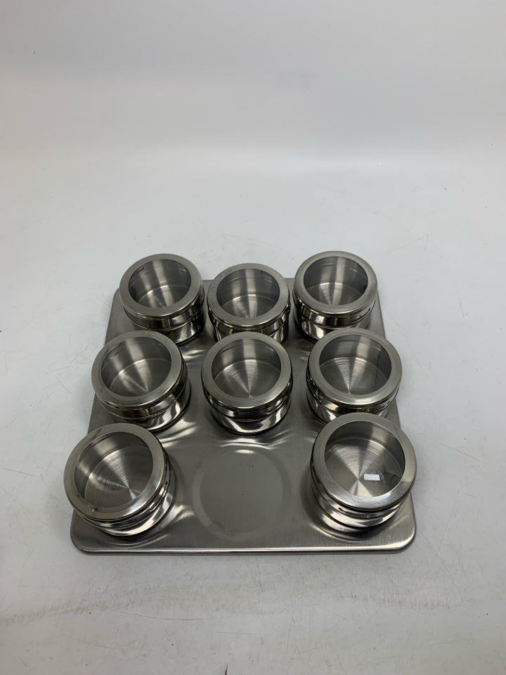 METAL MAGNETIC UPRIGHT 9 SLOT SPICE RACK.