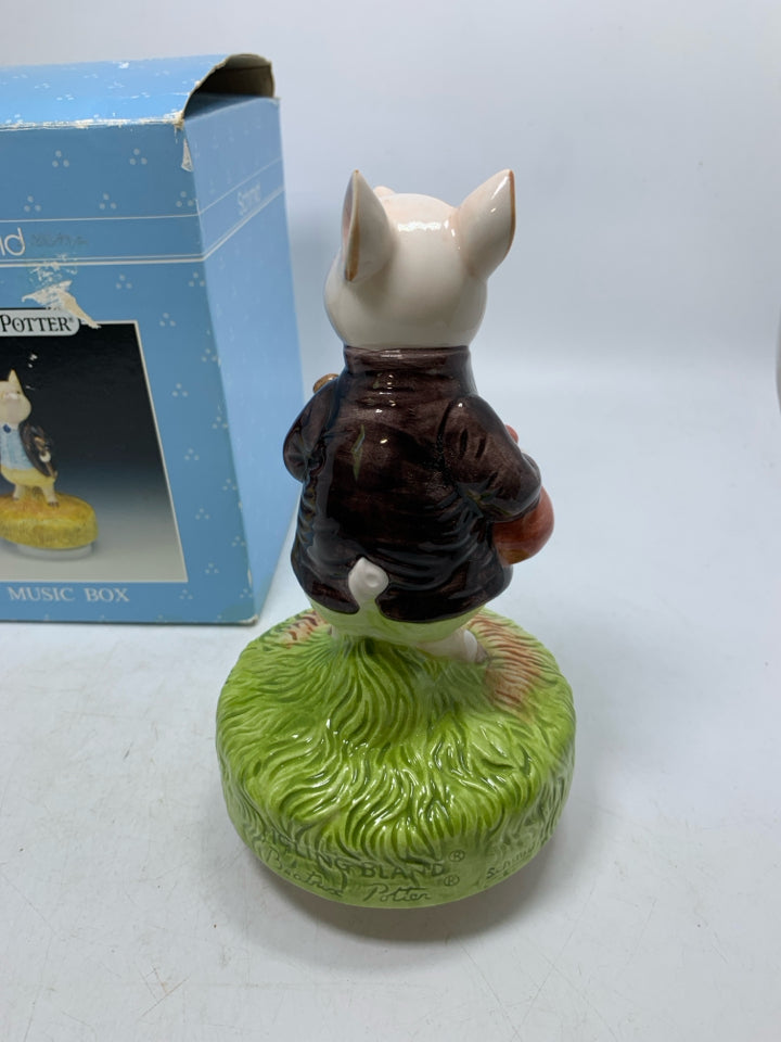 VTG IN BOX PIGLING BLAND CERAMIC MUSIC BOX PIG DRESSED IN SUIT.