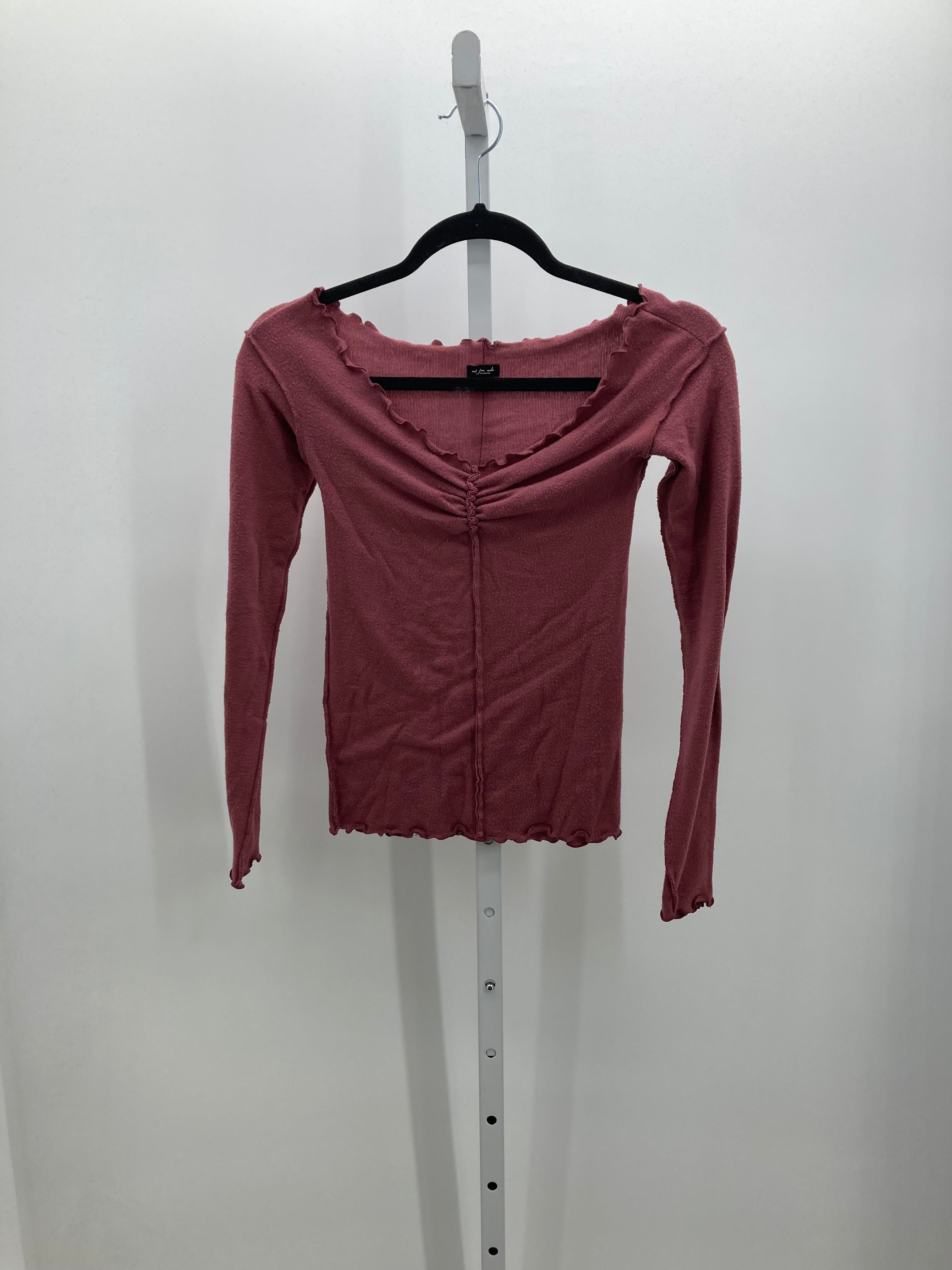 Size Small Juniors Long Sleeve Sweater