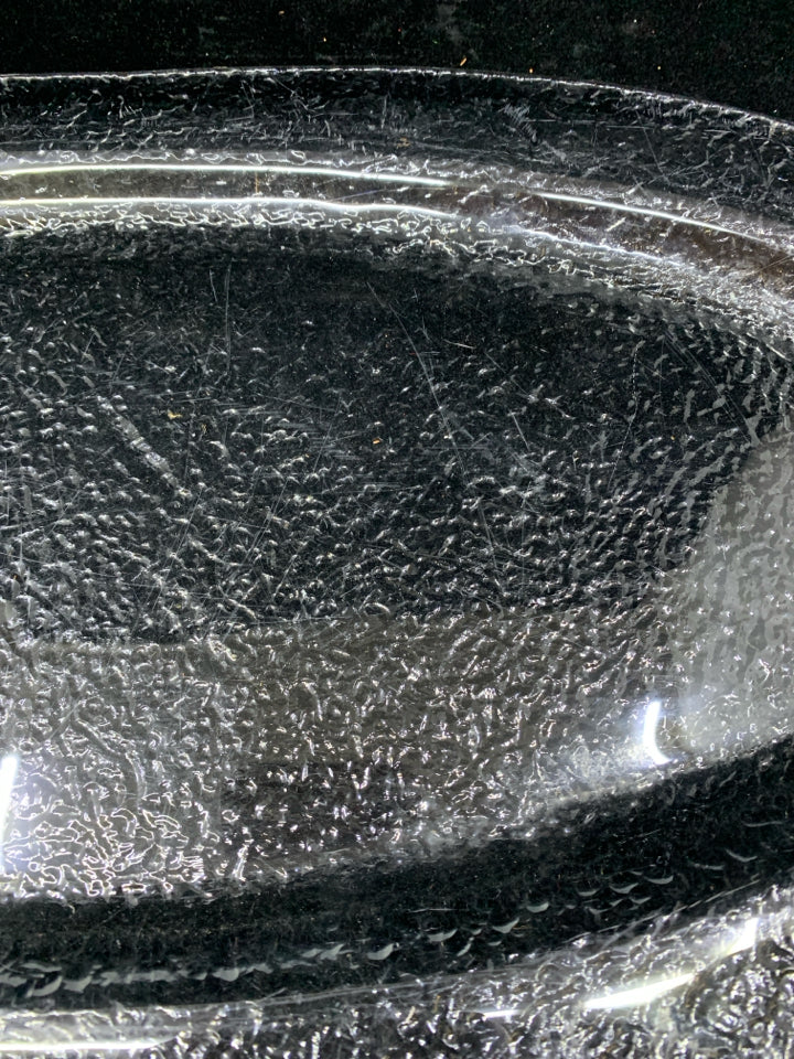 TEXTURED OVAL GLASS PLATE.