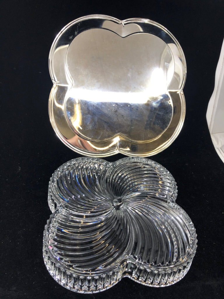 DIVIDED GLASS SERVER WITH CHARGER UNDERPLATE.