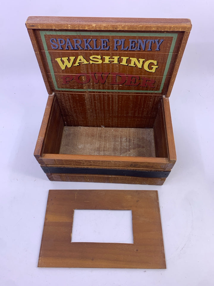 PRIMITIVE WOOD DYER SHEET HOLDER.