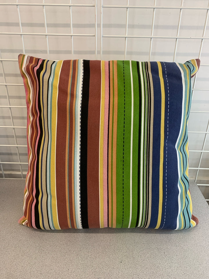POTTERY BARN STRIPED INDOOR/OUTDOOR PILLOW.