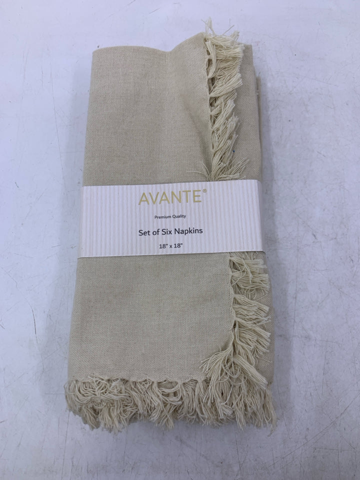 NEW BEIGE 6 NAPKINS W/ FRINGE.
