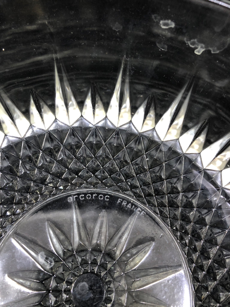 LARGE CLEAR GLASS SUN SERVING BOWL.