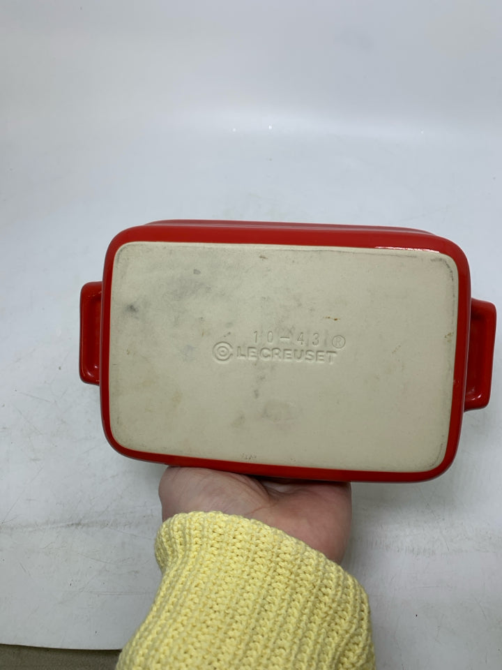 SMALL RECTANGLE STONEWARE BAKING DISH 10-42.