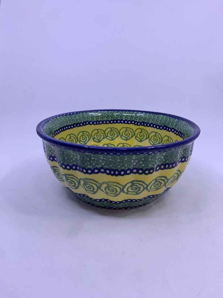 POLISH POTTERY BLUE GREEN ROSE PATTERN BOWL.