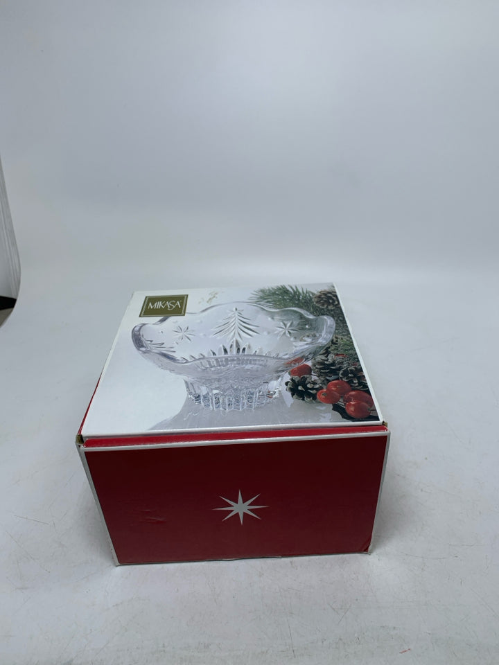 NIB MIKASA "CHRISTMAS NIGHT" FOOT BOWL.