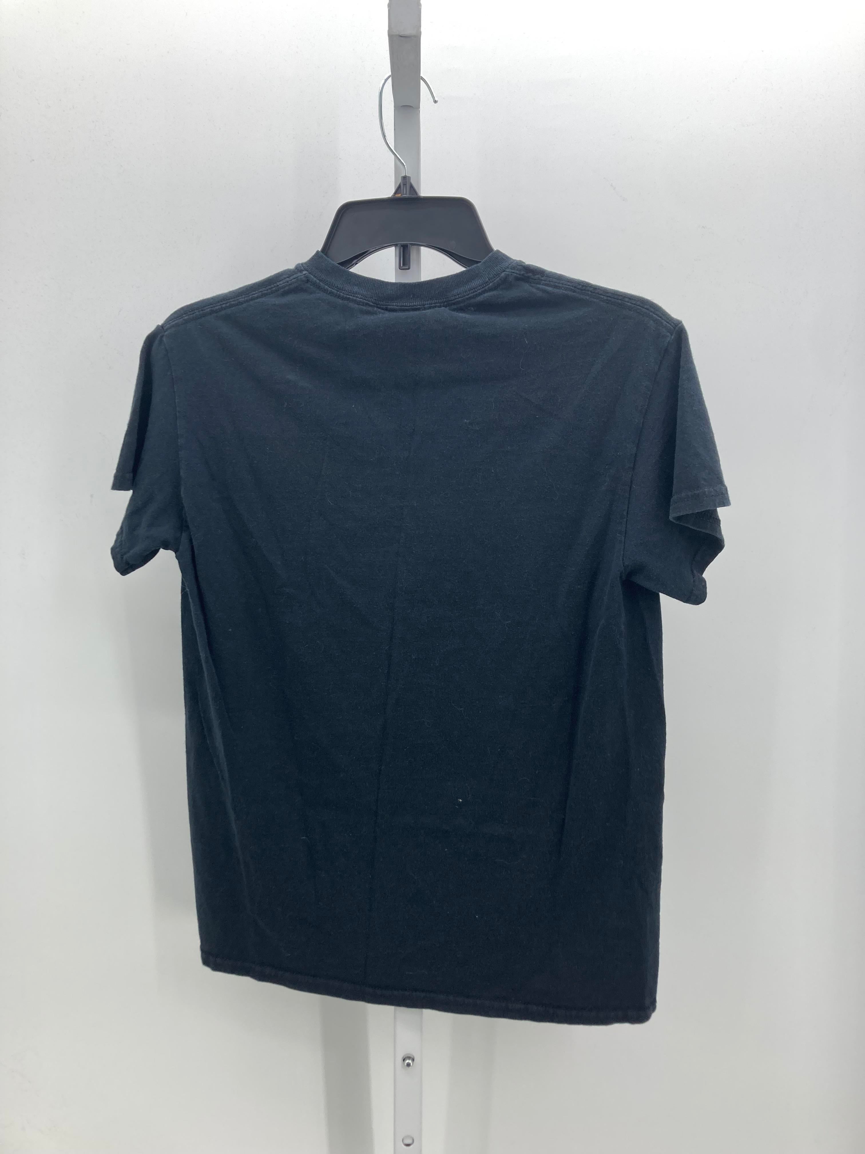 Size Small Juniors Short Sleeve Shirt
