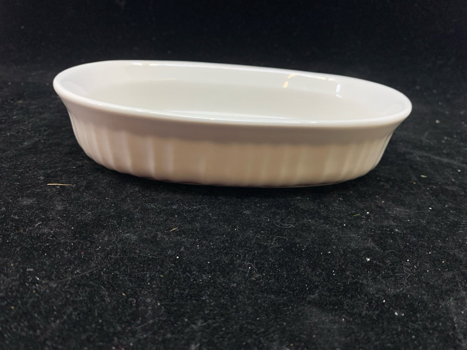 OVAL FRENCH WHITE BAKING DISH-CORNING WARE.