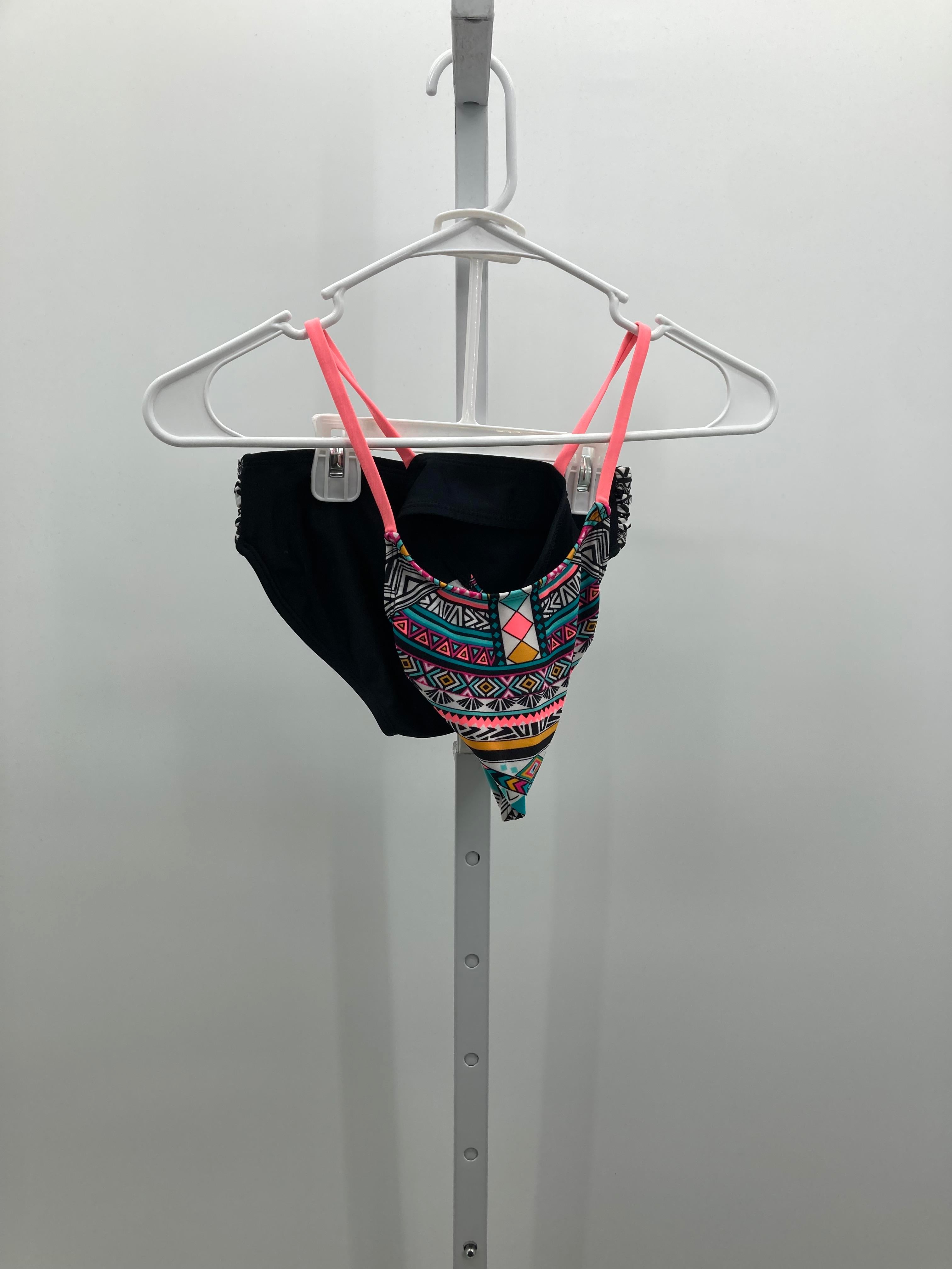 Art Class Size 7-8 Girls 2 pc Suit
